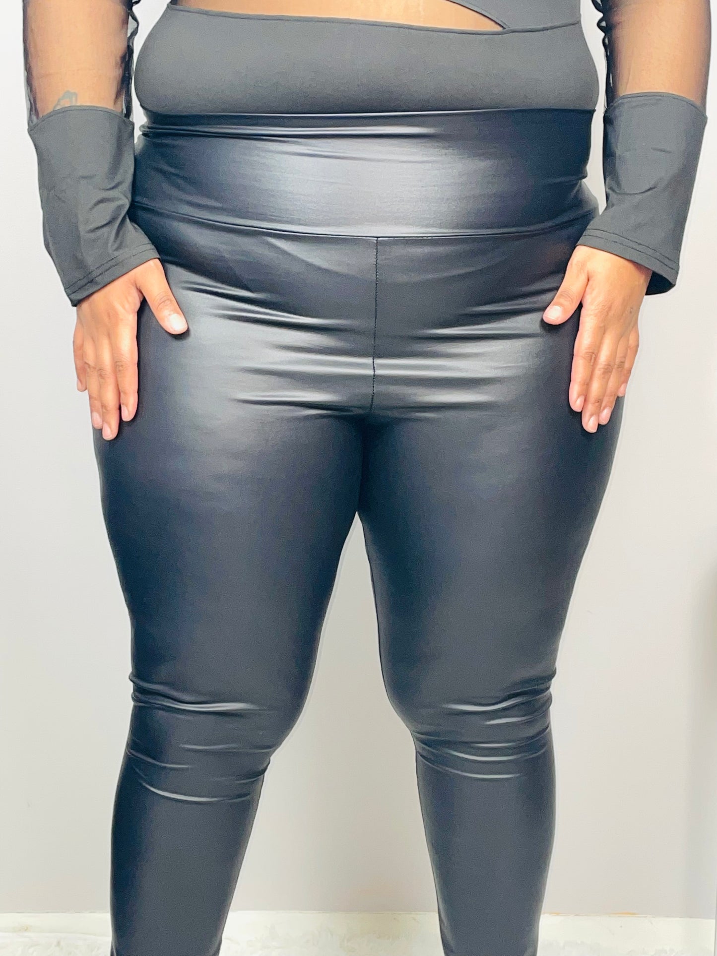 Kennie Faux leather leggings- Plus Size